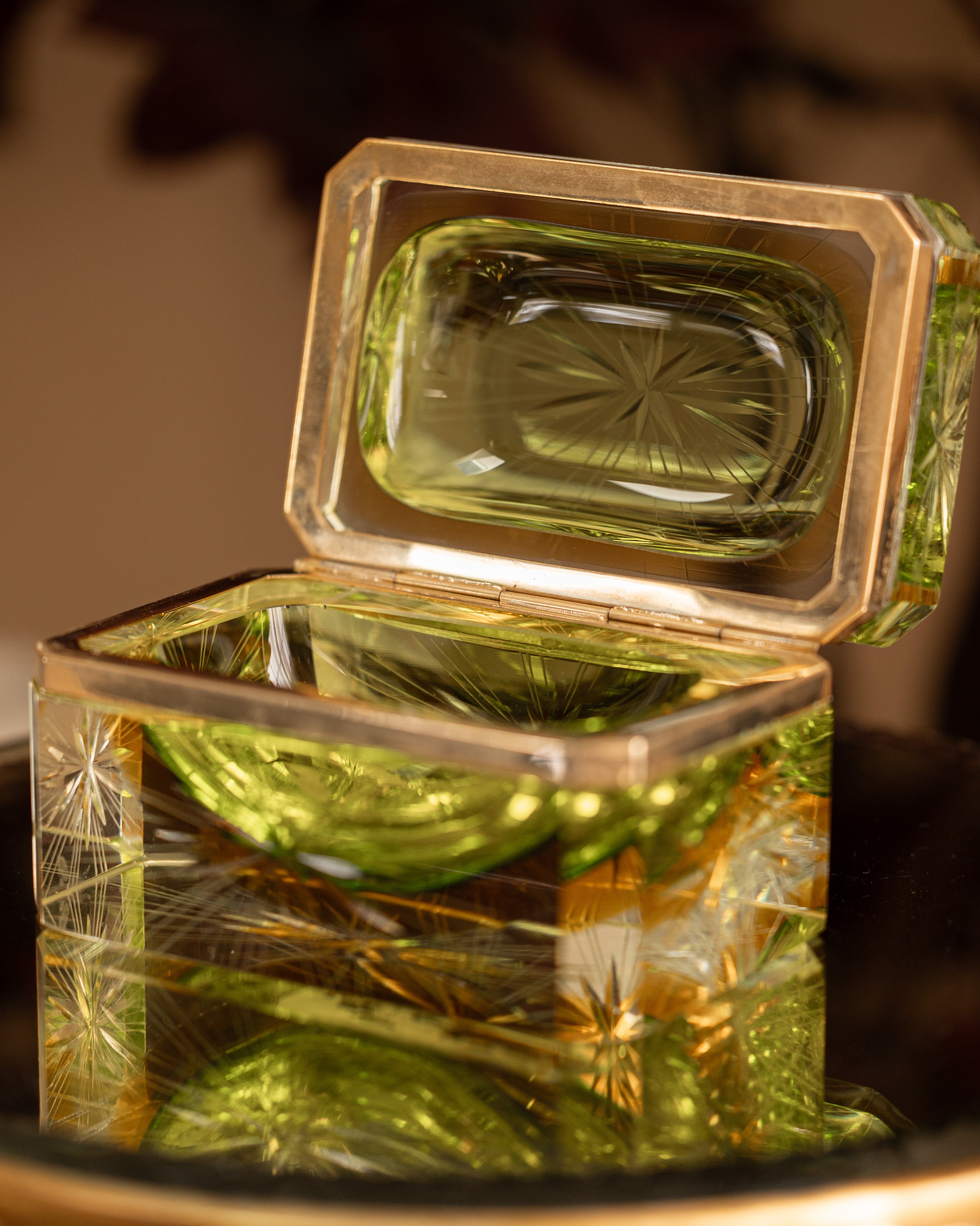 Italian Murano "Sommerso" Emerald Crystal Casket