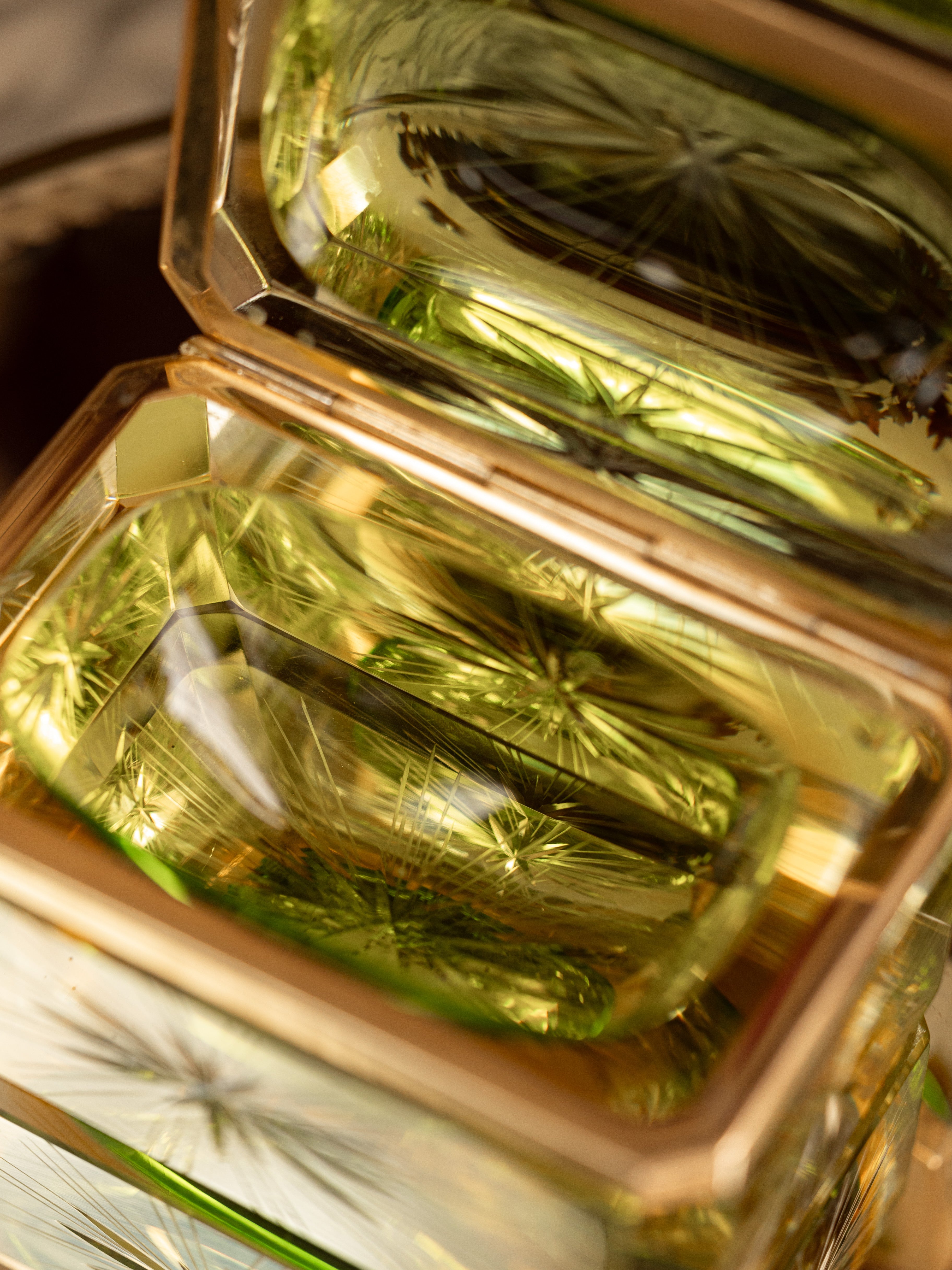 Italian Murano "Sommerso" Emerald Crystal Casket