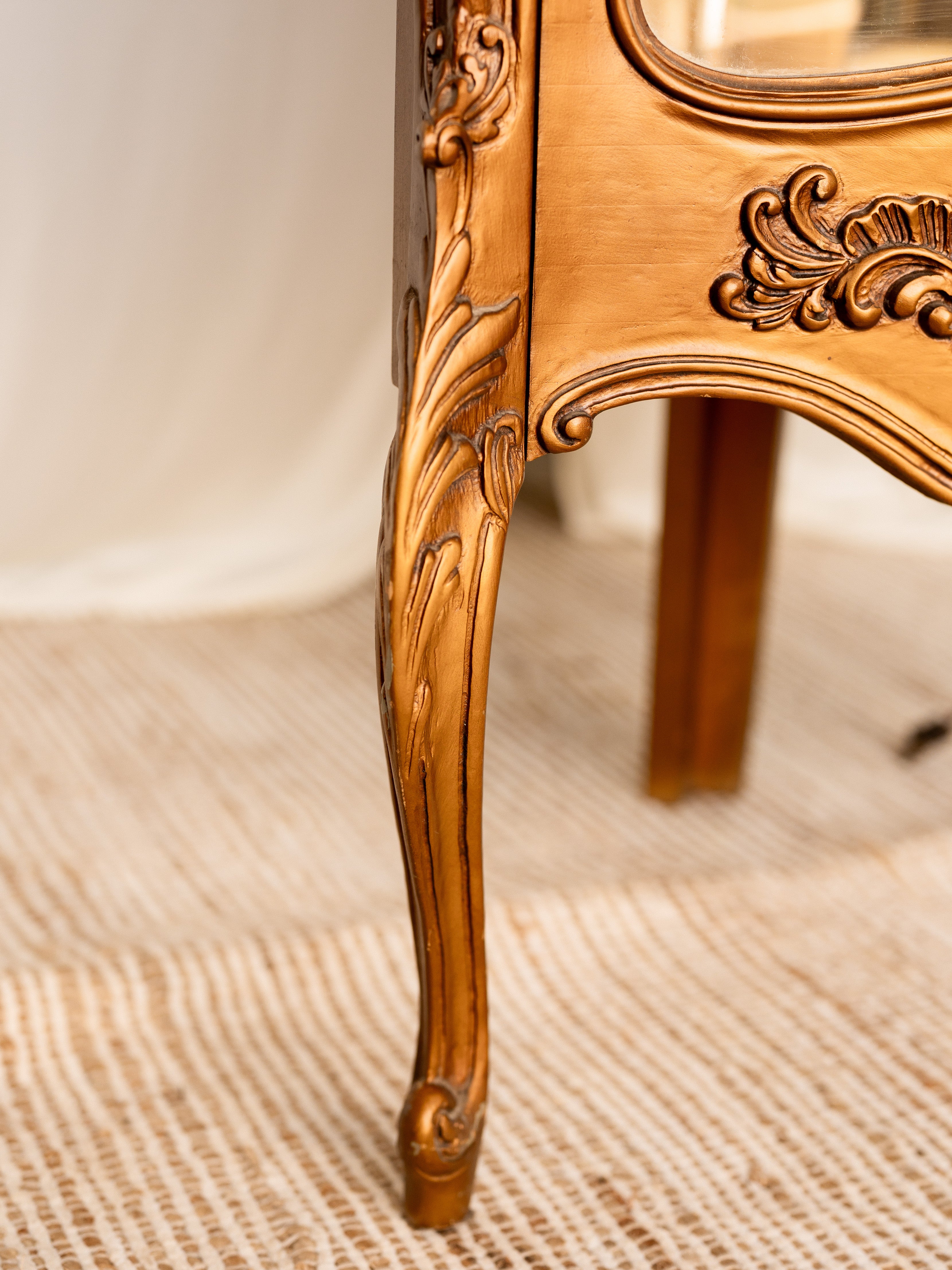 French Louis XV–Revival Display Cabinet Vitrine