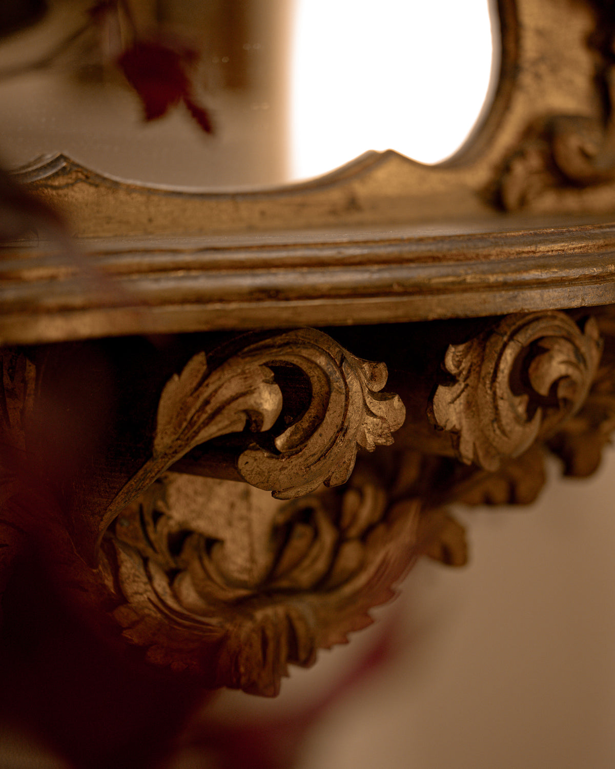 Italian Carved Giltwood Shelf Mirror